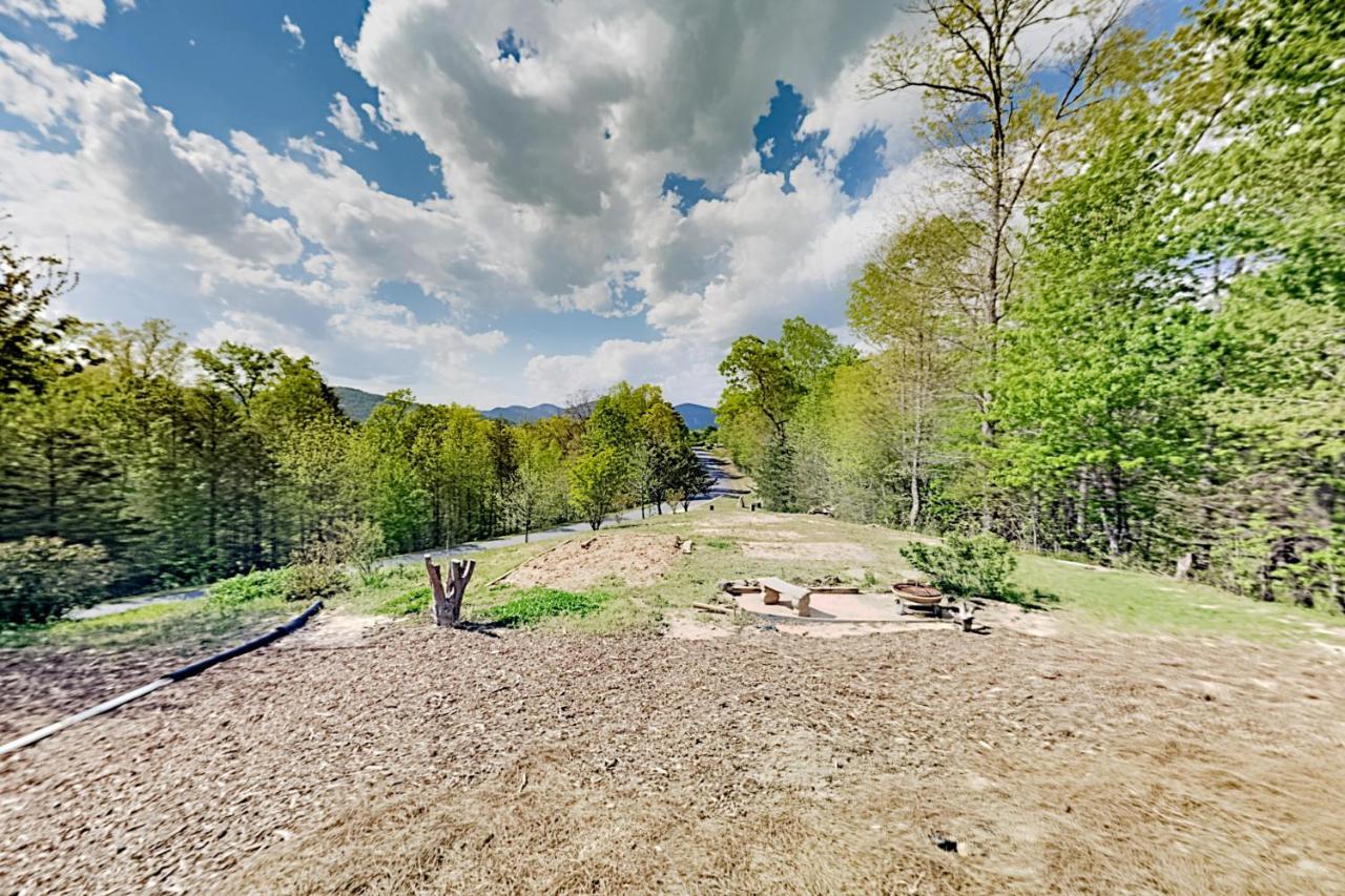 Villa Peaks Oasis Lake Lure Exterior foto